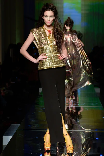 Look 54